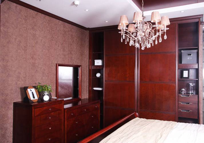 枣红家具配什么颜色好看