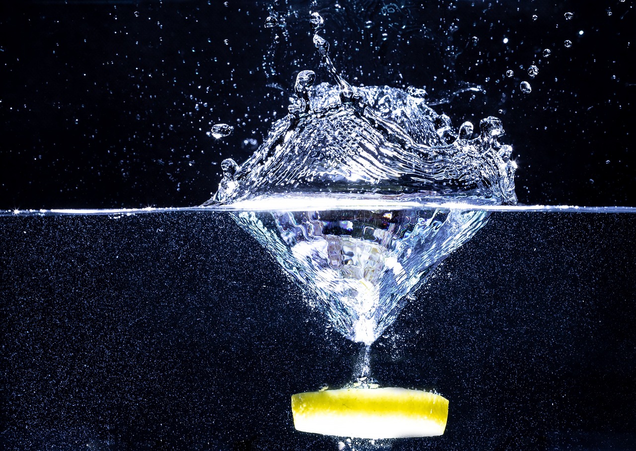 揭秘现代小区生活新宠——智能净水机，健康守护者与生活品质提升者