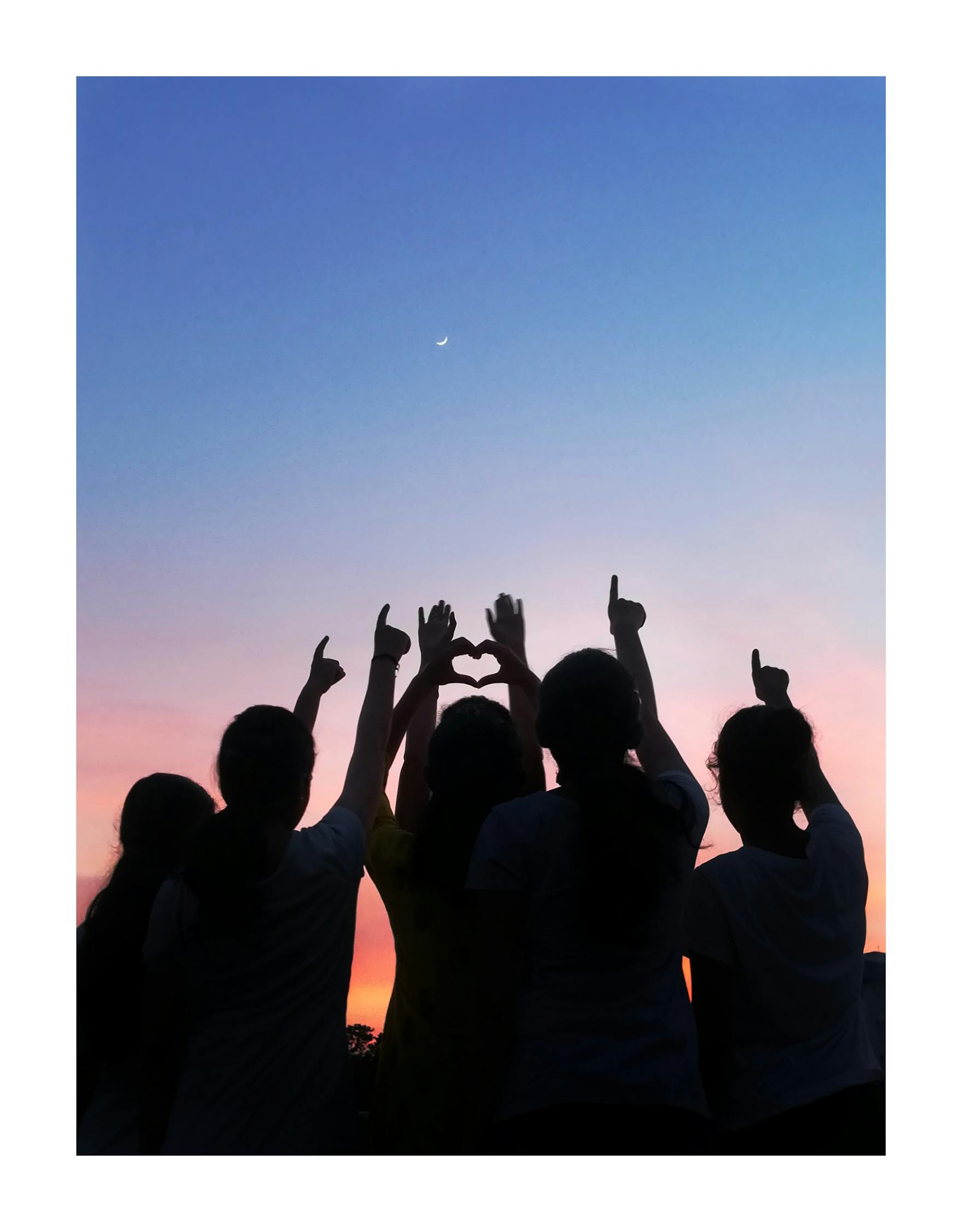 幂嫣情深，从闺蜜到竞争同行——解读娱乐圈中的友谊与成长