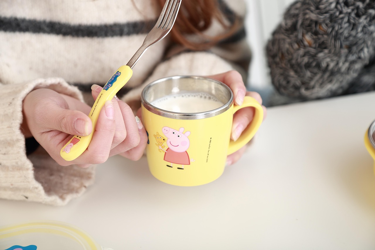 牛奶选择迷思，全脂VS脱脂，哪种才是健康之选？