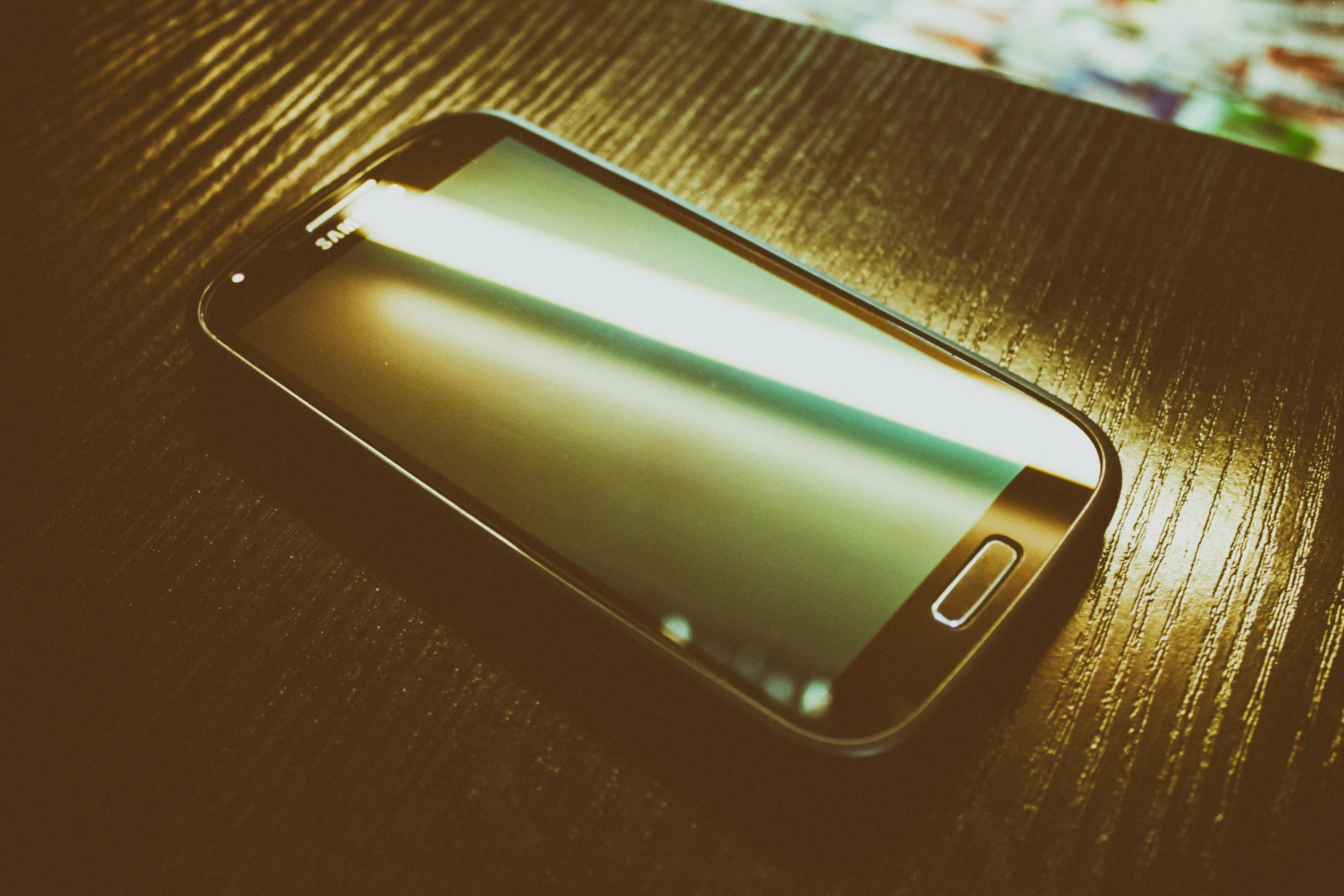 三星Galaxy S21 Ultra 508，一部集大成者手机的艺术与科技探索