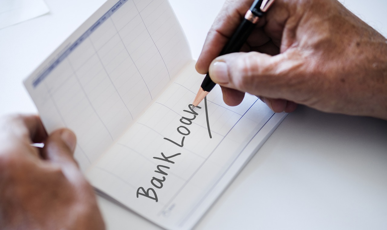 美国新冠病毒确诊超166万，疫情下的挑战与反思